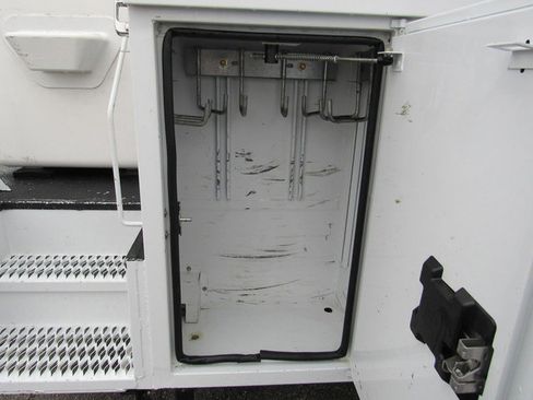 Used 2020 Ford F550 2WD Regular Cab Super Duty image 16