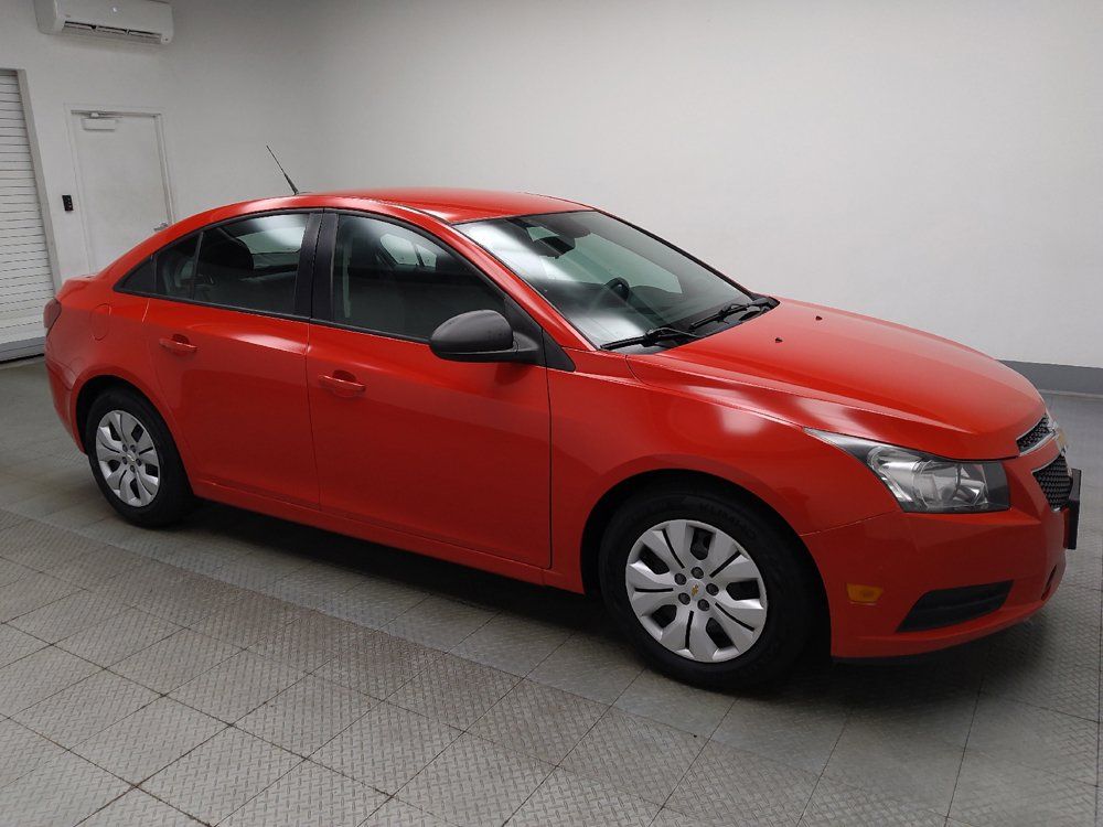 Used 2014 Chevrolet Cruze LS FWD image 11