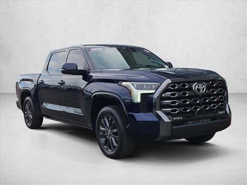 Used 2022 Toyota Tundra Platinum image 3
