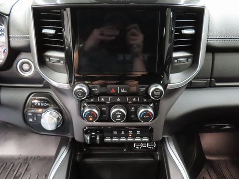 Used 2022 RAM 2500 Laramie image 13