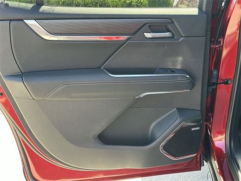 New 2025 GMC Acadia Elevation image 23