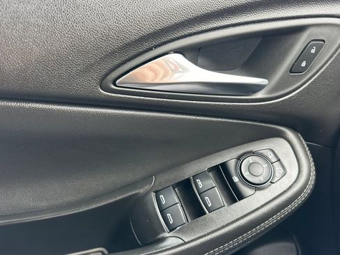 Used 2024 Buick Encore GX Preferred image 11