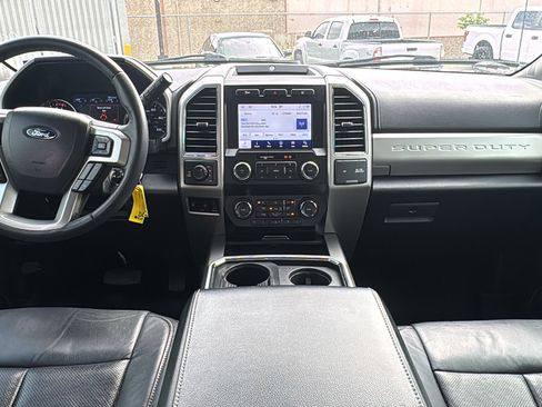 Used 2020 Ford F250 Lariat w/ Chrome Package image 16