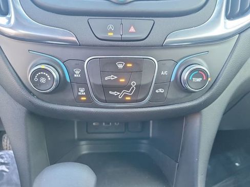 Used 2023 Chevrolet Equinox Premier image 21