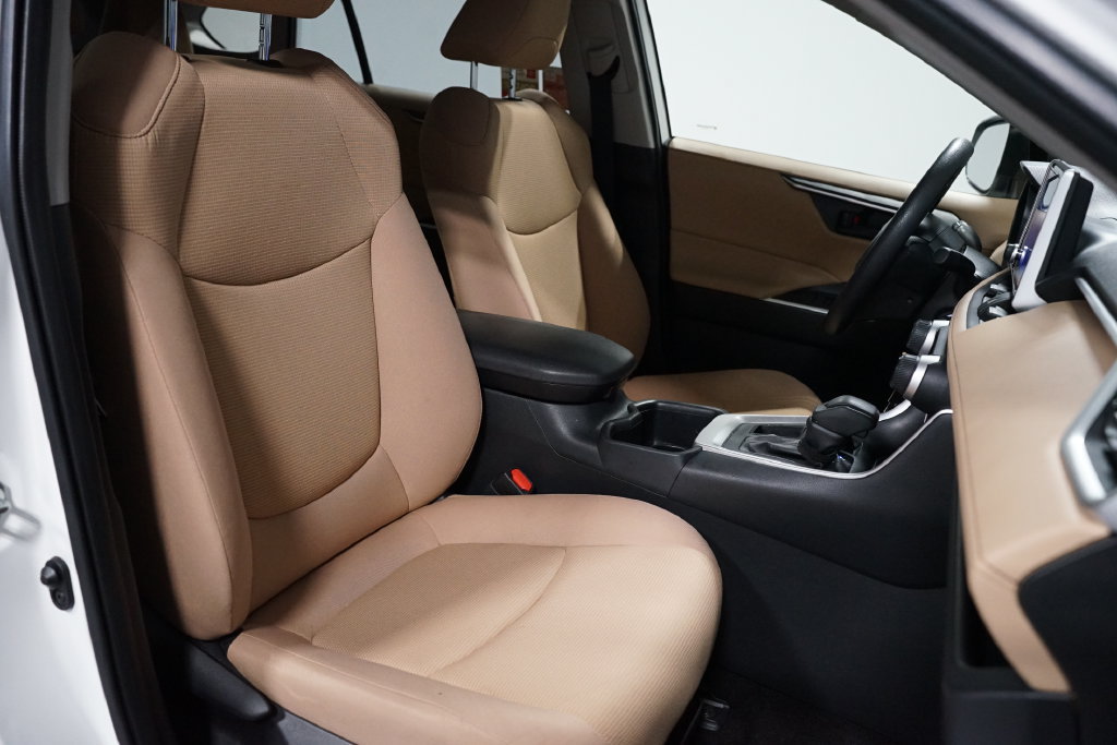 Certified 2023 Toyota RAV4 LE FWD image 26