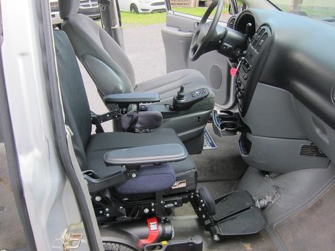 Used 2006 Dodge Grand Caravan SE w/ Popular Equipment Group I FWD image 19