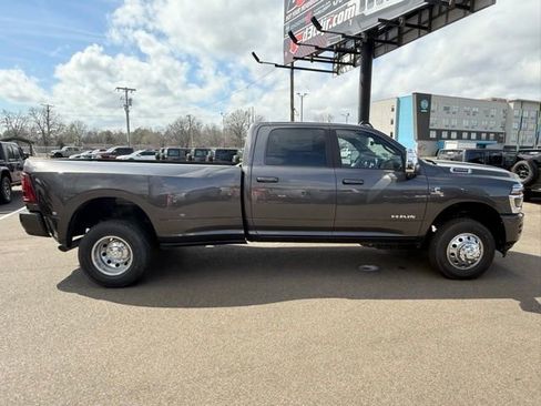 New 2026 RAM 3500 Laramie w/ Towing Technology Group image 14