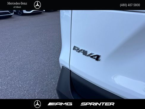 Used 2025 Toyota RAV4 XLE FWD image 5