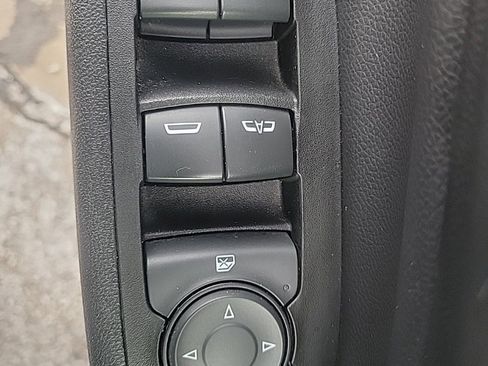 Certified 2020 Chevrolet Equinox LT w/ Driver Convenience Package image 20