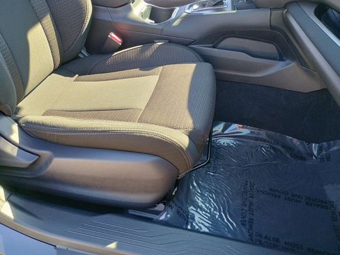 Certified 2025 Subaru Outback image 22