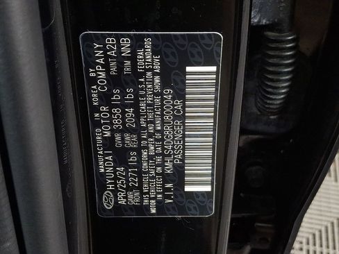 Used 2024 Hyundai Elantra SEL w/ Convenience Package FWD image 27