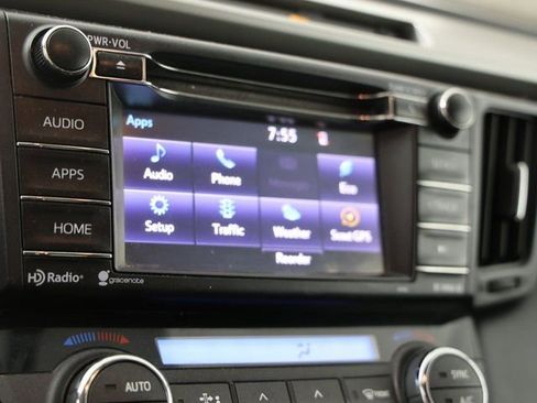 Used 2016 Toyota RAV4 XLE image 9