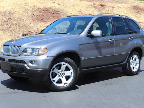 Used 2005 BMW X5 3.0i image 4