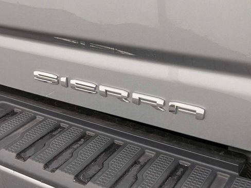 Used 2024 GMC Sierra 3500 Denali w/ Denali Reserve Package AWD/4WD image 12