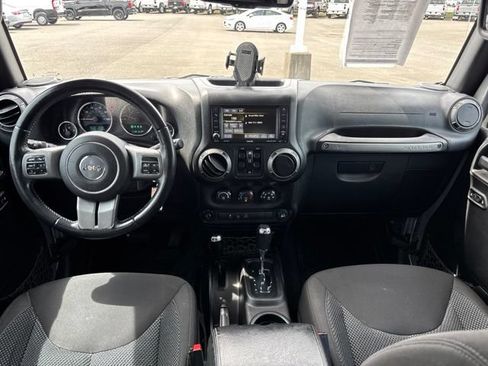 Used 2016 Jeep Wrangler Unlimited Sport AWD/4WD image 9