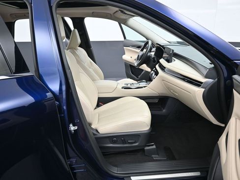 Used 2023 INFINITI QX60 Luxe w/ Cargo Package image 39