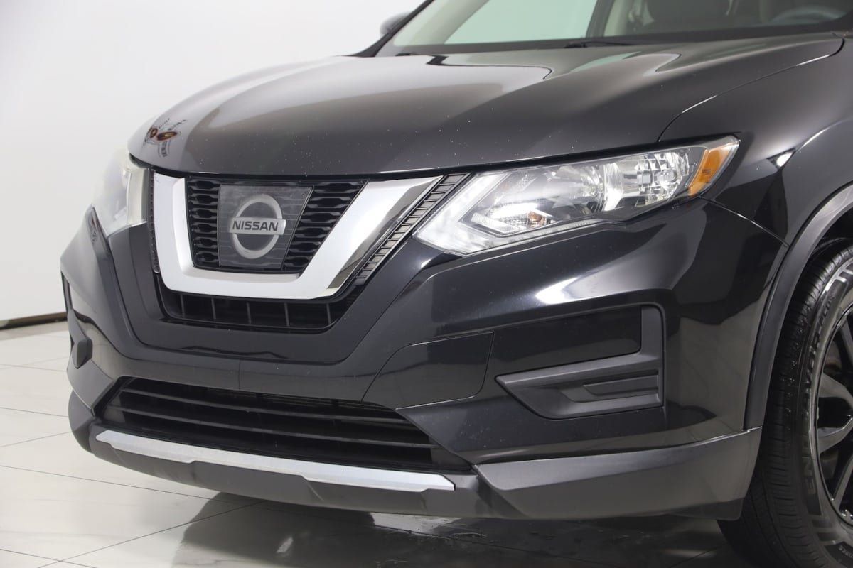 Used 2017 Nissan Rogue SV w/ Midnight Edition AWD/4WD image 44