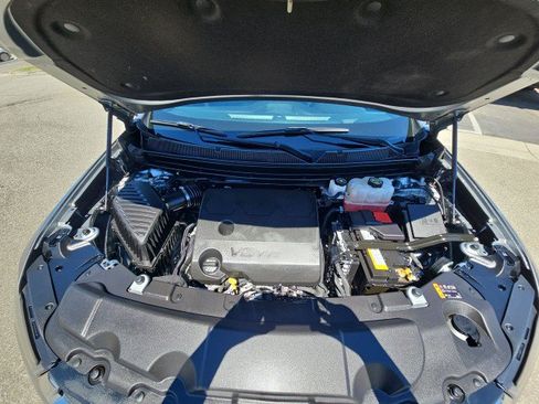 Used 2023 Chevrolet Traverse LT FWD image 29