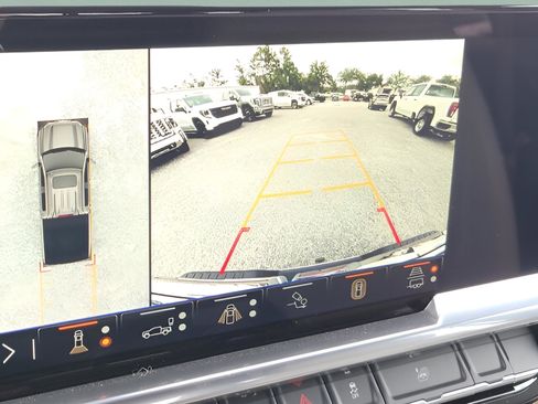 New 2025 GMC Sierra 1500 SLE w/ Preferred Package image 33