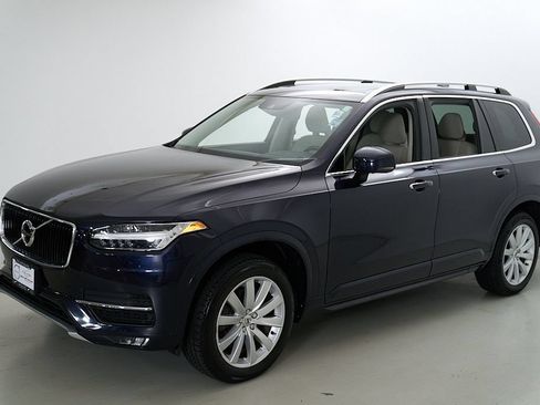 Used 2016 Volvo XC90 T6 Momentum w/ Momentum Plus Package AWD/4WD image 7