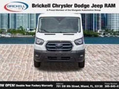 Used 2022 Ford E-Transit 148 High Roof Extended RWD image 13