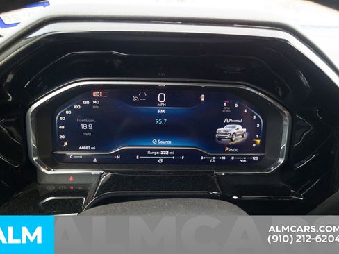 Used 2025 Chevrolet Silverado 1500 LT image 32