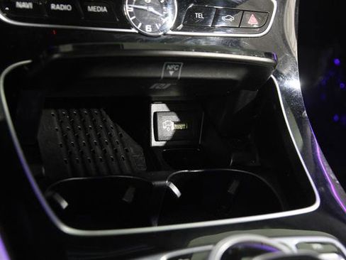 Used 2017 Mercedes-Benz E 300 4MATIC image 16