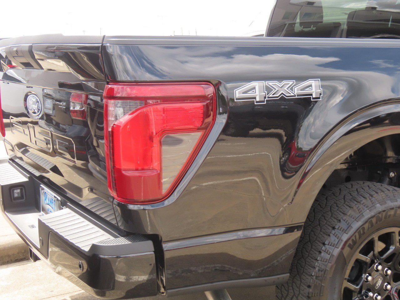 Used 2025 Ford F150 STX AWD/4WD image 12