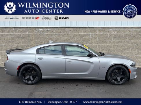 Used 2017 Dodge Charger R/T w/ Blacktop Package RWD image 1