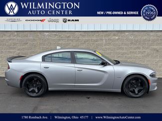 Used 2017 Dodge Charger R/T w/ Blacktop Package RWD video 1
