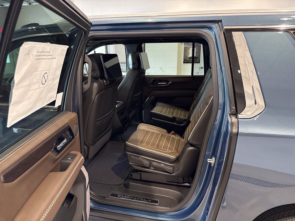 New 2026 GMC Yukon XL Denali Ultimate AWD/4WD image 22