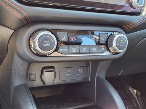 New 2025 Nissan Versa SR w/ Trunk Package image 16