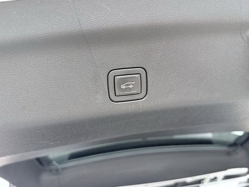 Used 2024 Cadillac Escalade Sport Platinum w/ LPO, ONYX Package image 26