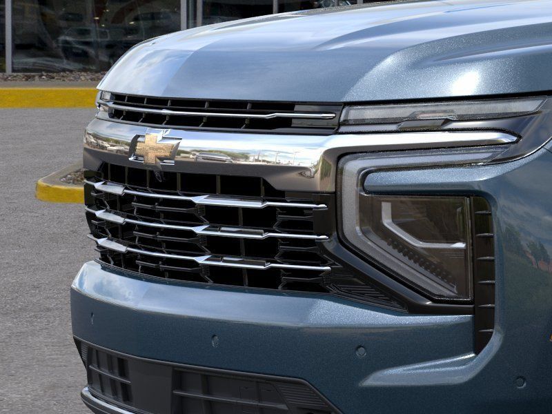 New 2026 Chevrolet Suburban LT w/ Comfort Package AWD/4WD image 13
