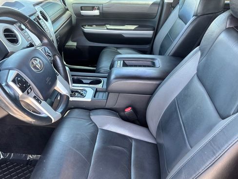 Used 2018 Toyota Tundra Limited w/ Limited Premium Package AWD/4WD image 16