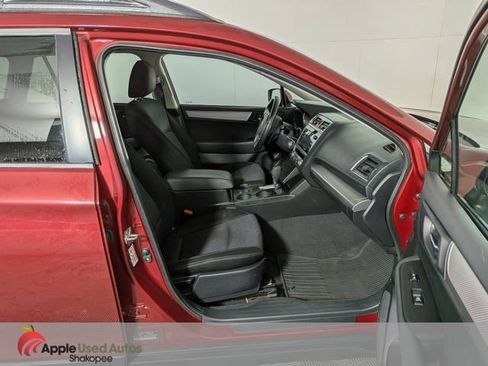 Used 2016 Subaru Outback 2.5i Premium AWD/4WD image 33