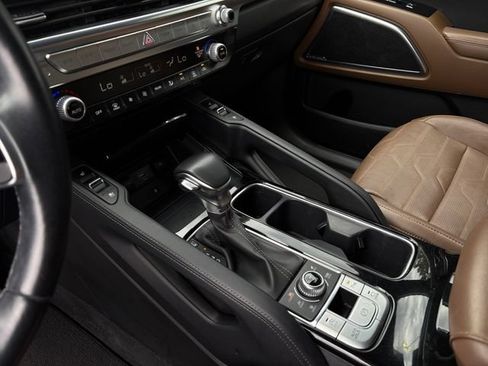 Used 2022 Kia Telluride SX w/ SX Prestige Package AWD/4WD image 12
