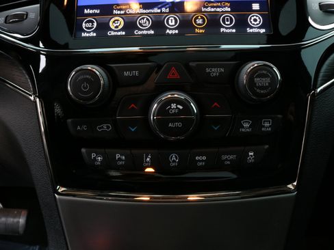 Used 2020 Jeep Grand Cherokee High Altitude image 32