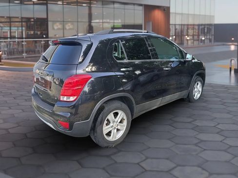 Used 2020 Chevrolet Trax LT AWD/4WD image 12