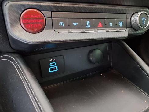 Used 2025 Ford Mustang GT Premium RWD image 13