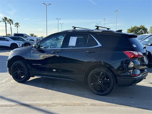 Used 2020 Chevrolet Equinox LT w/ Midnight Edition image 2