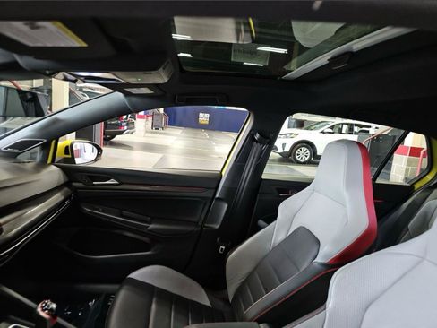 Used 2022 Volkswagen GTI Autobahn FWD image 10