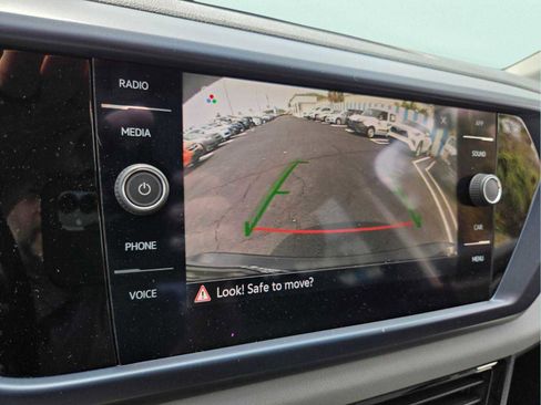 Used 2022 Volkswagen Taos SE image 26