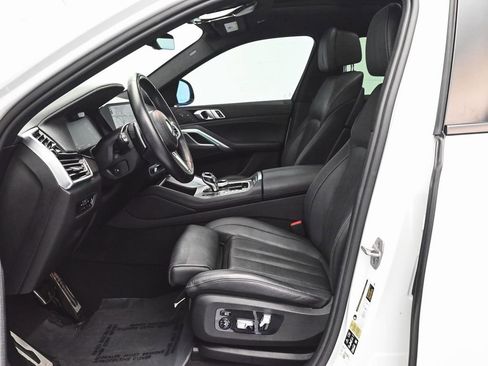 Used 2022 BMW X6 xDrive40i w/ Executive Package image 39