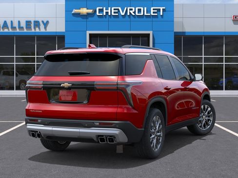 New 2026 Chevrolet Traverse LT w/ Sun and Wheel Package FWD image 4
