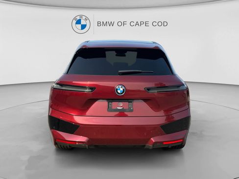 Used 2023 BMW iX xDrive50 w/ Ultimate Package 2 AWD/4WD image 6