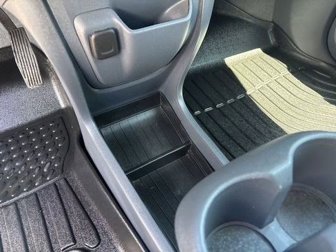 Used 2017 Chevrolet Bolt LT image 25