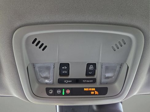 Used 2022 Chevrolet Malibu LT FWD image 21