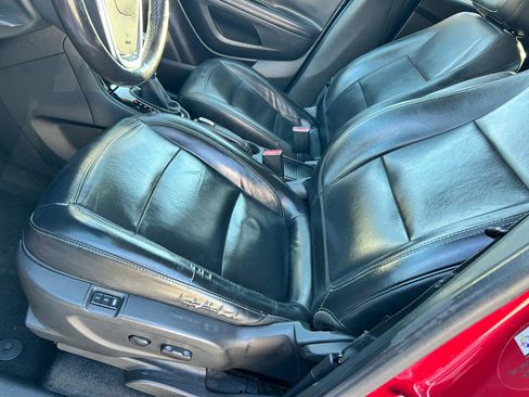 Used 2019 Buick Encore Essence FWD image 7