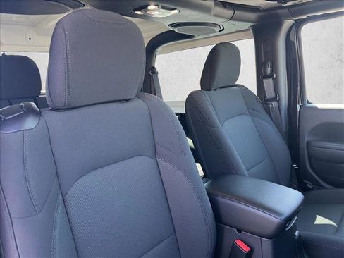 Used 2023 Jeep Wrangler Sport S image 20